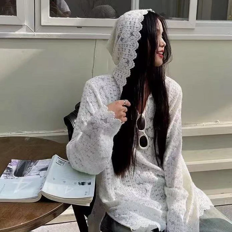 Women'S Formal Wear Blouse - Y2Kลูกไม้Hoodedเสื้อผู้หญิงStreetwearเซ็กซี่Hollow Outเสื้อสีขาวเกาหลีความงามSheerแขนยาวป้องกันแสงแดดเสื้อใหม่