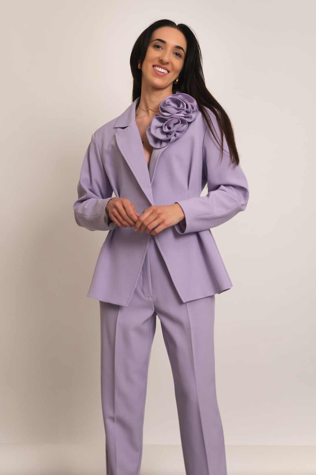 ชุดสูทผู้หญิงสีสันสดใสพร้อมดีไ - Women Formal Wear For Conference บทวิจารณ์และราคา