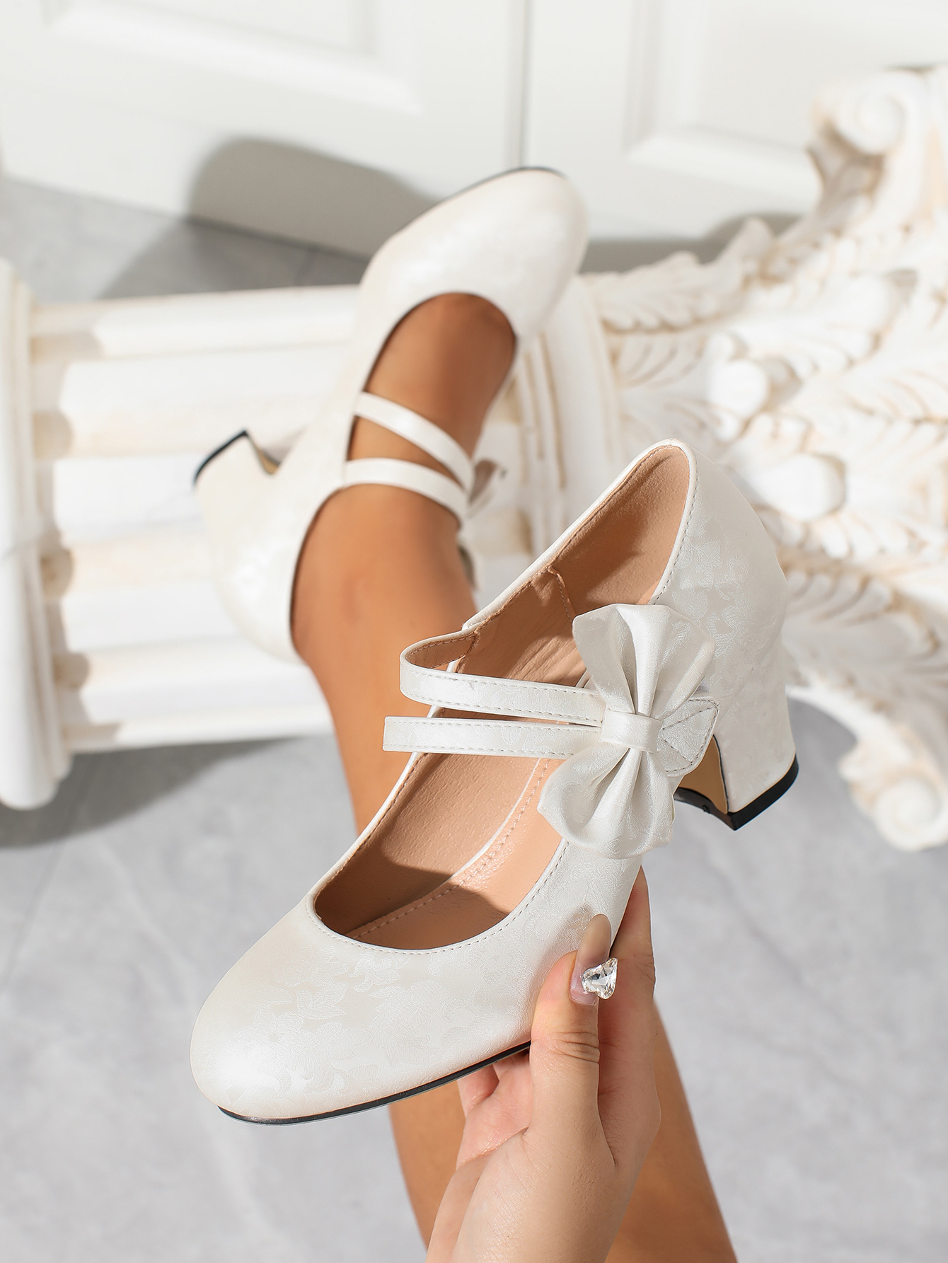 รองเท้าผู้หญิงไซส์ใหญ่ แบบมีโบ - Women Formal Wear With Shoes บทวิจารณ์และราคา